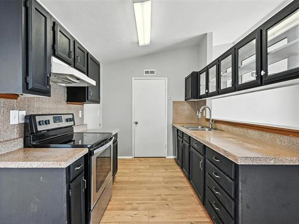 6076  Dooley Drive , The Colony Texas 75056