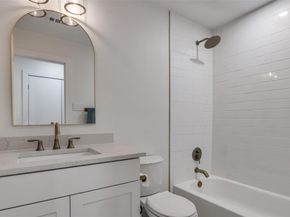 1912  Primrose Lane , Carrollton Texas 75007