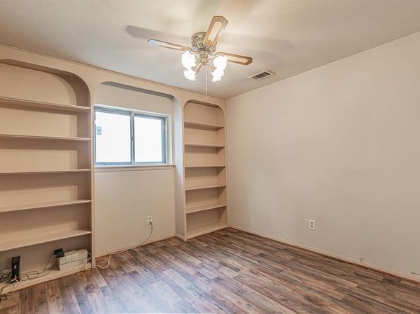 702  Fouts Drive , Irving Texas 75061