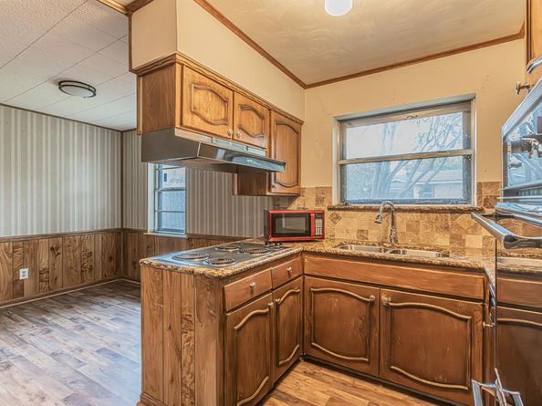 702  Fouts Drive , Irving Texas 75061