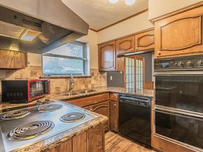 702  Fouts Drive , Irving Texas 75061