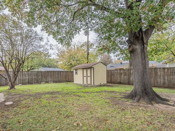 702  Fouts Drive , Irving Texas 75061