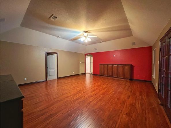 2947  Nadar  , Grand Prairie Texas 75054