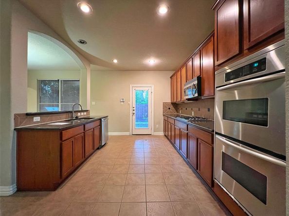 2947  Nadar  , Grand Prairie Texas 75054