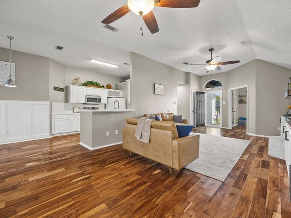 215  Parkway Court , Rockwall Texas 75032