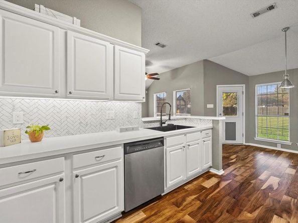 215  Parkway Court , Rockwall Texas 75032