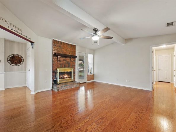 410  Daniel Lane , Cedar Hill Texas 75104