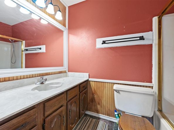 410  Daniel Lane , Cedar Hill Texas 75104