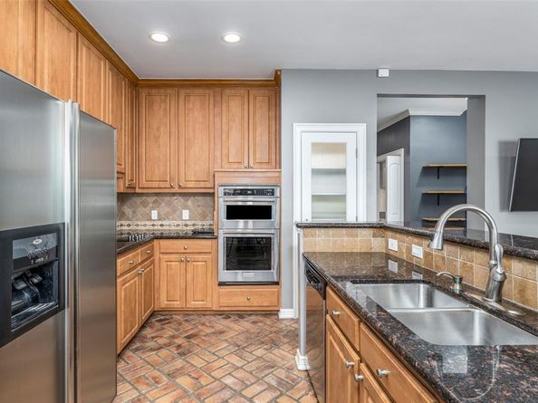 5038  Westgrove Drive  5038, Dallas Texas 75248