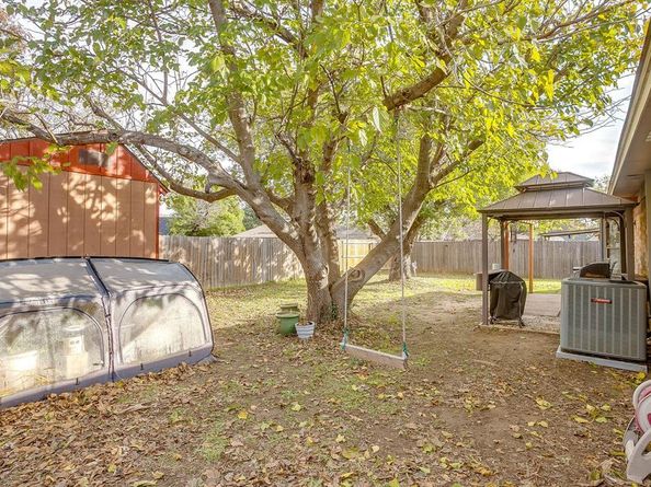 516  Clover Drive , Saginaw Texas 76179