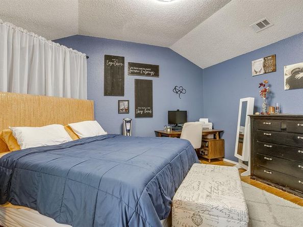 516  Clover Drive , Saginaw Texas 76179