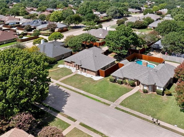 903  Willow Brook Drive , Allen Texas 75002