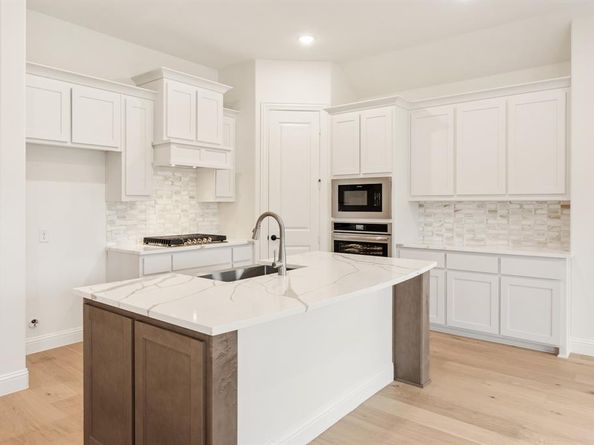 4071  Zina Lane , Prosper Texas 75078