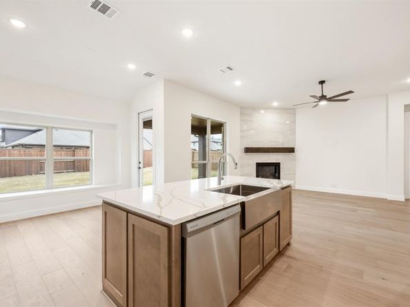 4071  Zina Lane , Prosper Texas 75078