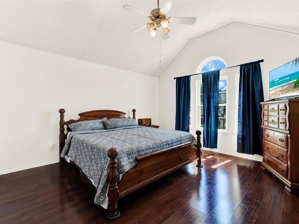 2828  Linden Lane , Grand Prairie Texas 75052