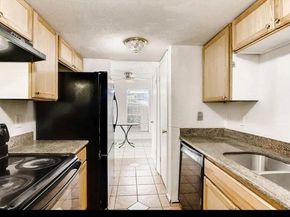 919 S WEATHERRED Drive  140, Richardson Texas 75080