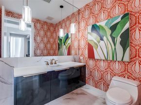 2900  Mckinnon Street  2204, Dallas Texas 75201