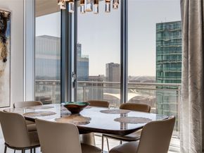 2900  Mckinnon Street  2204, Dallas Texas 75201