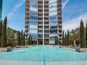 2900  Mckinnon Street  2204, Dallas Texas 75201