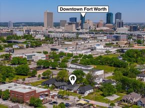 915 E Humbolt Street , Fort Worth Texas 76104