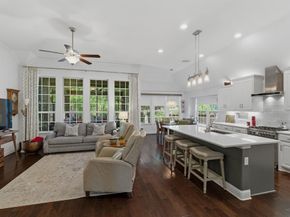 815  Dove Trail , Euless Texas 76039