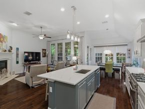815  Dove Trail , Euless Texas 76039