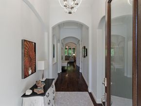 815  Dove Trail , Euless Texas 76039