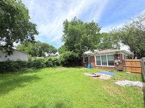 900 W Central Avenue , Fort Worth Texas 76164