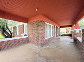 900 W Central Avenue , Fort Worth Texas 76164