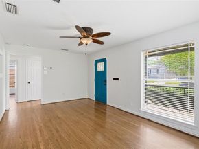 2615  Alco Avenue , Dallas Texas 75211