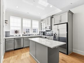7333  Valley View Lane  702, Dallas Texas 75240