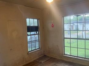 2319  Kathleen Avenue , Dallas Texas 75216