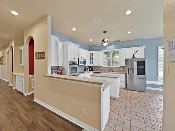 1912  Timber Ridge Court , Cedar Hill Texas 75104