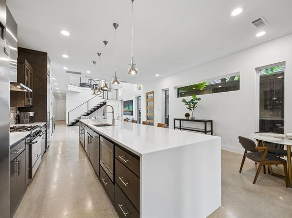 5011  Mission Avenue  A, Dallas Texas 75206