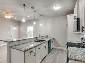 1609  Daniel Street , Fort Worth Texas 76104