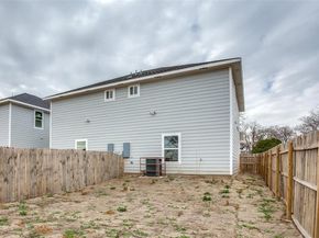 1609  Daniel Street , Fort Worth Texas 76104