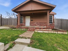 3000  Avenue M  , Fort Worth Texas 76105