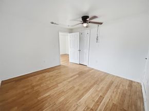 3000  Avenue M  , Fort Worth Texas 76105