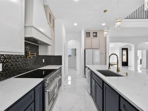 1530 S Houston School Road , Lancaster Texas 75146