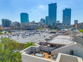 714 E 1st Street , Fort Worth Texas 76102