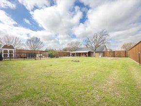 1301 N Saint Charles Avenue , Pilot Point Texas 76258