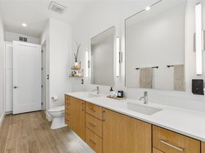 4404  Capitol Avenue , Dallas Texas 75204