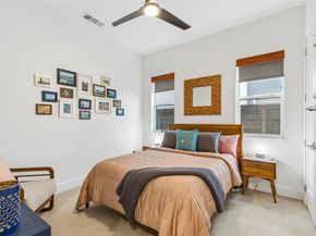 4404  Capitol Avenue , Dallas Texas 75204