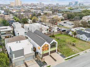 4404  Capitol Avenue , Dallas Texas 75204