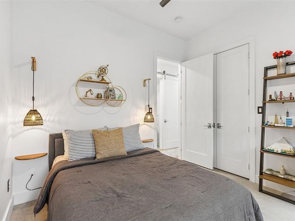 4404  Capitol Avenue , Dallas Texas 75204