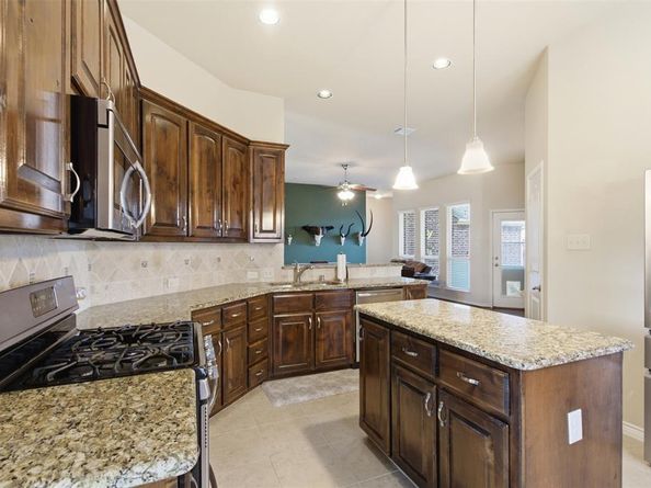 1540  Great Lakes Court , Rockwall Texas 75087