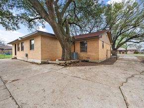 811  Green Pastures Drive , Cedar Hill Texas 75104