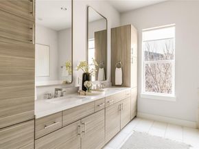 381 E Greenbriar Lane  401, Dallas Texas 75203