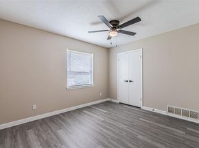 1509  Crockett Street , Garland Texas 75042