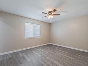 1509  Crockett Street , Garland Texas 75042